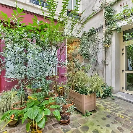 Studio For 2 Persons *3rd District Paris*
