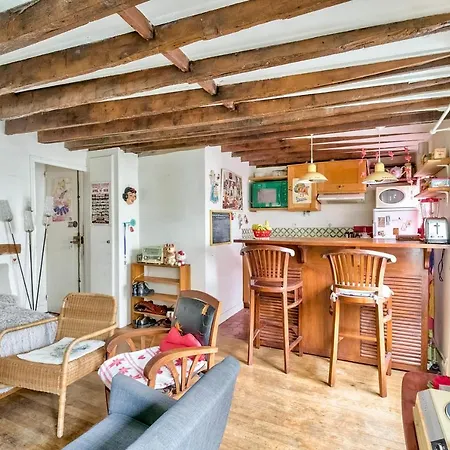 Appartement Studio For 2 Persons *3rd District Paris*