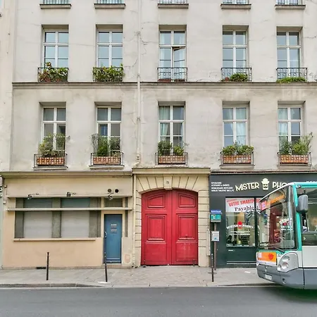 Studio For 2 Persons *3rd District Paris*